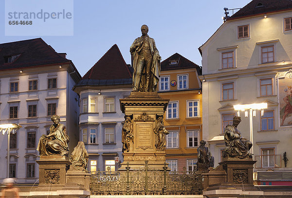 Austria  Styria  Graz  View of Erzherzog Johann fountain at Hauptplatz square