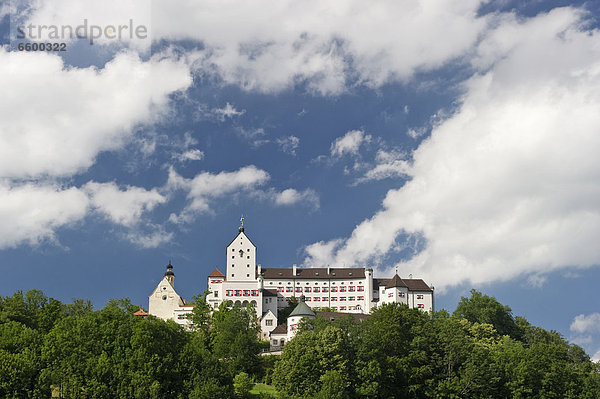 Schloss Hohenaschau  Aschau  Chiemgau  Bayern  Deutschland  Europa