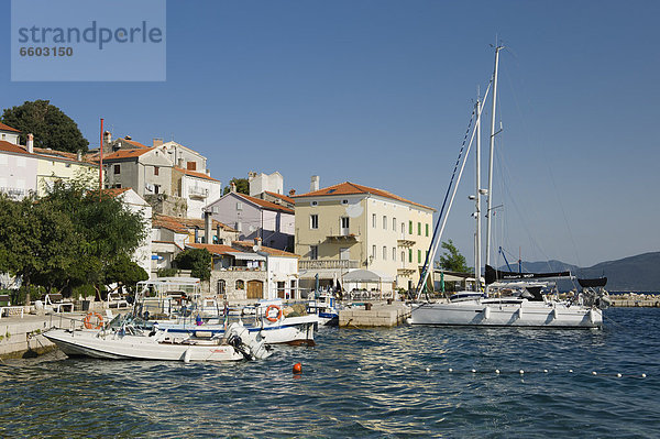 Europa Boot Dorf angeln Adriatisches Meer Adria Kroatien
