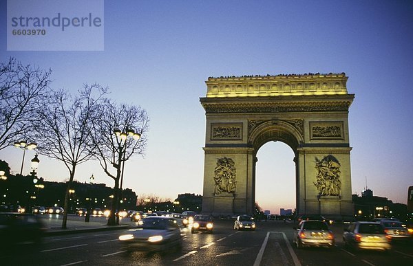 Paris  Hauptstadt  Brücke  Abenddämmerung  Straßenverkehr