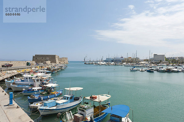 Fischereihafen Fischerhafen Hafen Europa Festung Kreta Griechenland alt