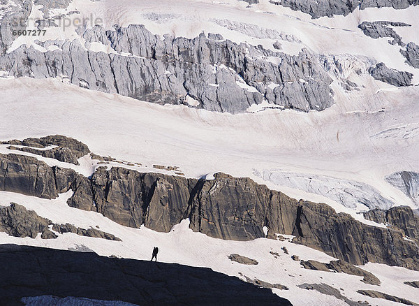 unterhalb  Berg  Berggipfel  Gipfel  Spitze  Spitzen  wandern  Pyrenäen