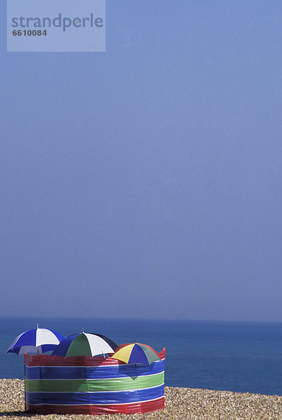 Strand  Regenschirm  Schirm  Kieselstein  Sonnenschirm  Schirm