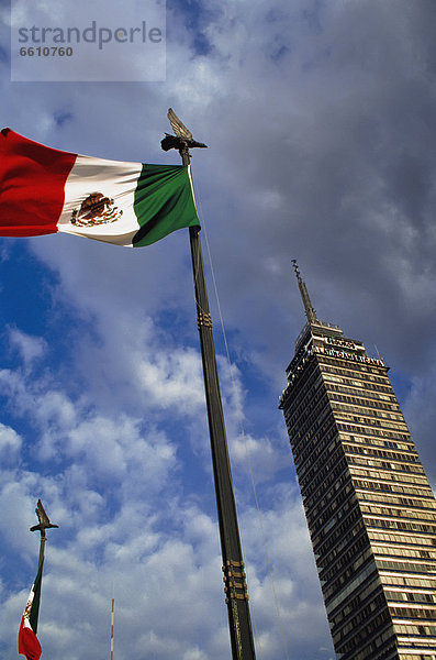 Außenaufnahme  Fahne  Mexiko  Hispanier
