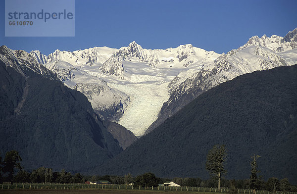 Berg  bedecken  Schnee