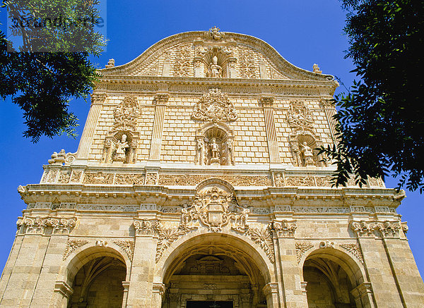 Fassade  Flachwinkelansicht  Kathedrale