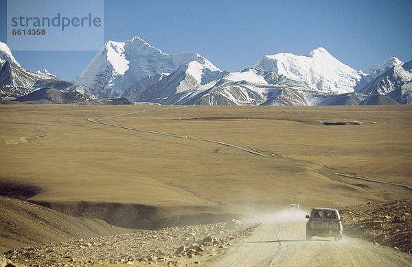 Verkehr  Fernverkehrsstraße  schmutzig  Himalaya  Tibet