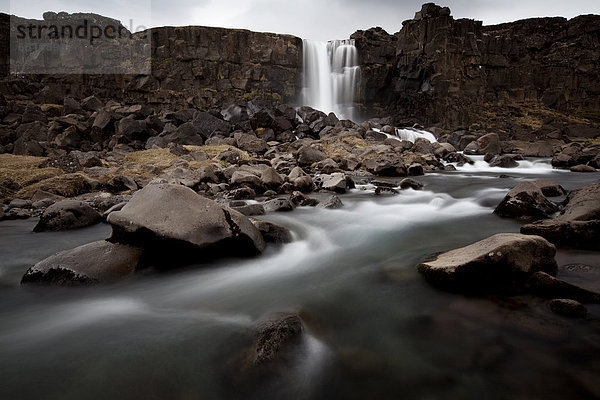 Wasserfall Öxarafoss  Nationalpark Phingvellir  Südisland  Island  Europa