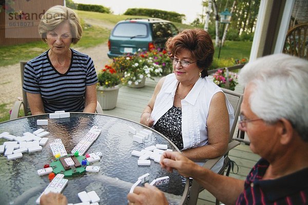 Freundschaft Spiel spielen