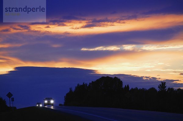 Sonnenuntergang  Bundesstraße