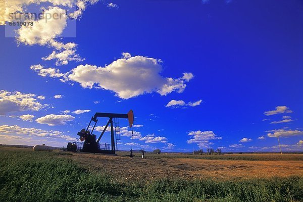 Feld  Bohrturm  Öl