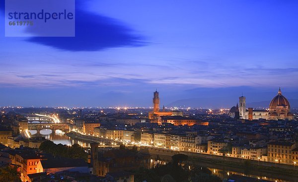 Fluss  Kathedrale  Arno  Florenz  Abenddämmerung  Italien  Toskana