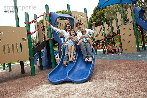 rutschen  Spielplatz  Rutsche  rutschen