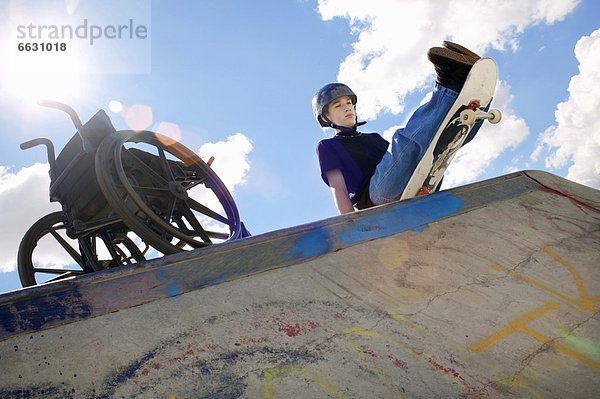 sitzend  Ecke  Ecken  Mut  Skateboarder