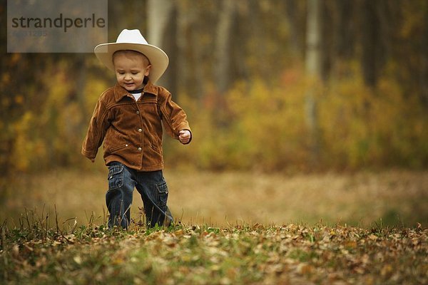 Junge - Person  Hut  Kleidung  Cowboy