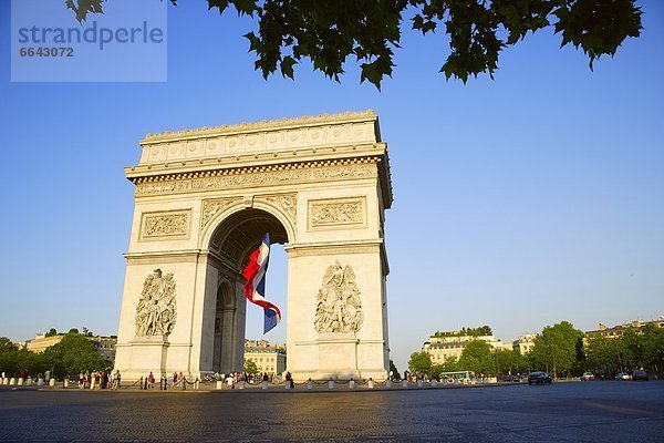 Paris  Hauptstadt  Frankreich  Champs Elysees  Arc de Triomphe