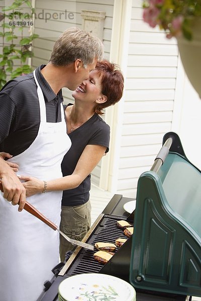 grillen grillend grillt