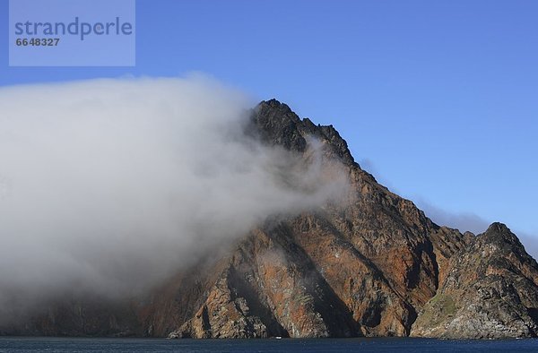 niedrig  liegend  liegen  liegt  liegendes  liegender  liegende  daliegen  Wolke