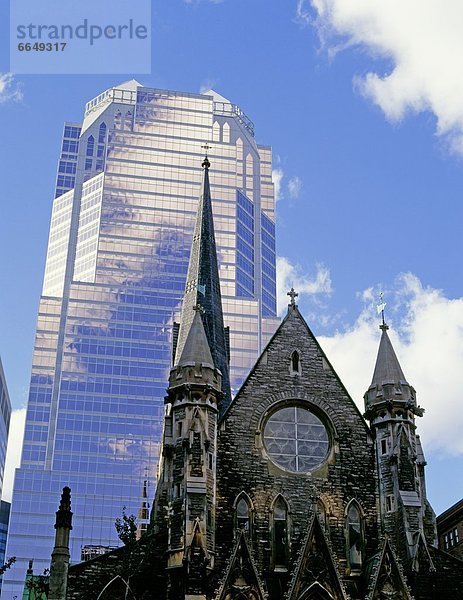 Außenaufnahme Hochhaus Kirche Kanada Montreal Quebec