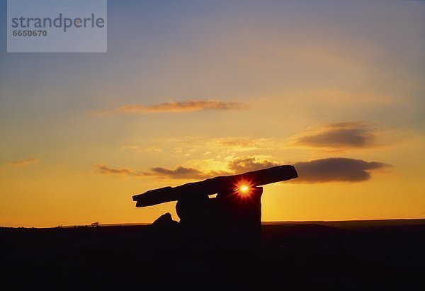 Clare County Irland Poulnabrone Dolmen Burren