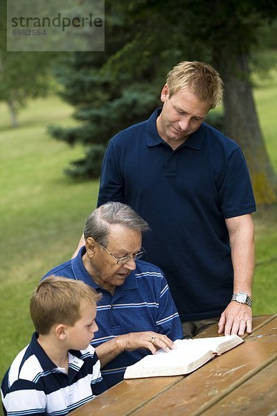 3  Generation  Bibel  vorlesen