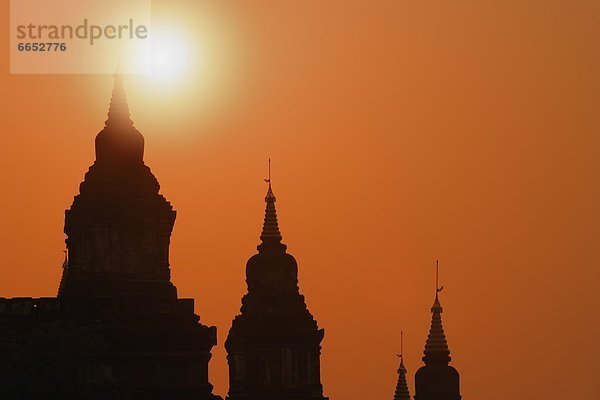 Silhouette  Sonnenaufgang  Myanmar  Stupa