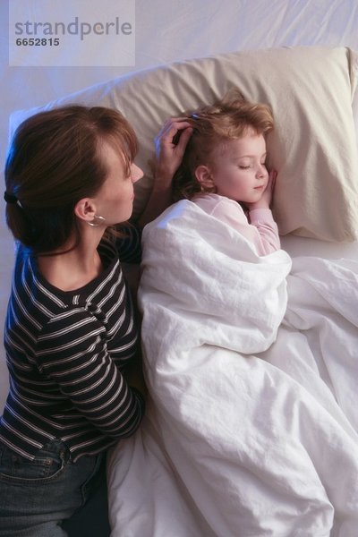 sehen  schlafen  Tochter  Mutter - Mensch