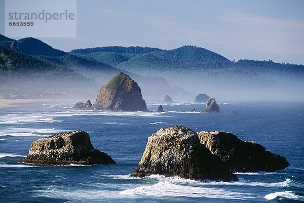 Vereinigte Staaten von Amerika  USA  Cannon Beach  Oregon