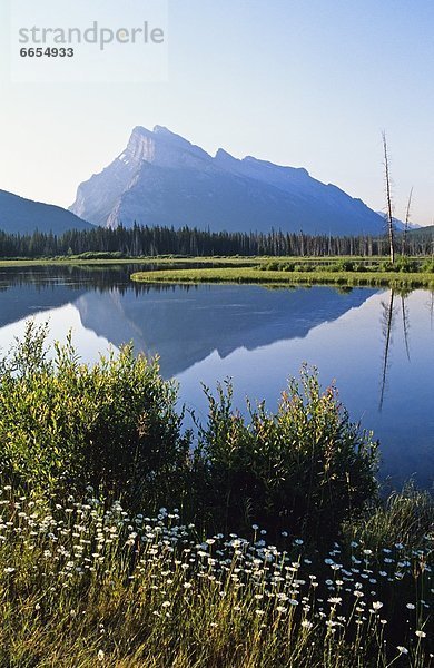 See  Spiegelung  Berg  Banff Nationalpark  Alberta  Kanada