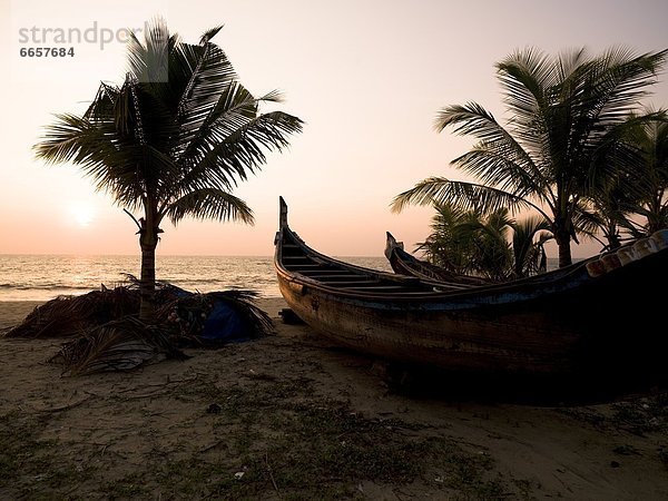 Strand  Meer  Kanu  2  arabisch  Indien  Kerala