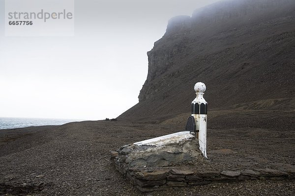 Denkmal  Kanada  Grab  Nunavut