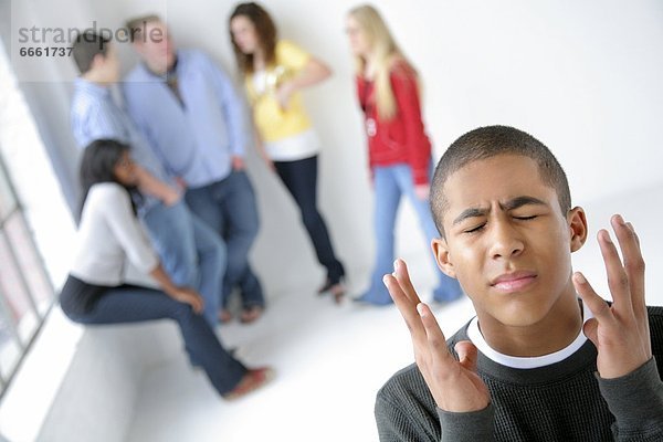 Freundschaft  Enttäuschung  Junge - Person  Trennung