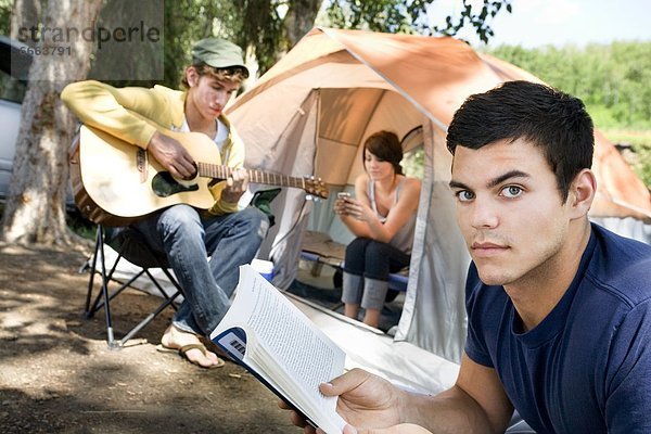 Mensch  Menschen  Campingplatz  jung