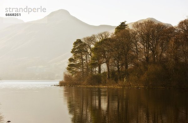 Wasser  Berg  Ruhe  Baum  Küste  vorwärts  England