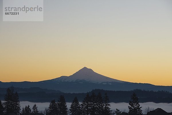 Berg  Silhouette  Sonnenaufgang  Berggipfel  Gipfel  Spitze  Spitzen