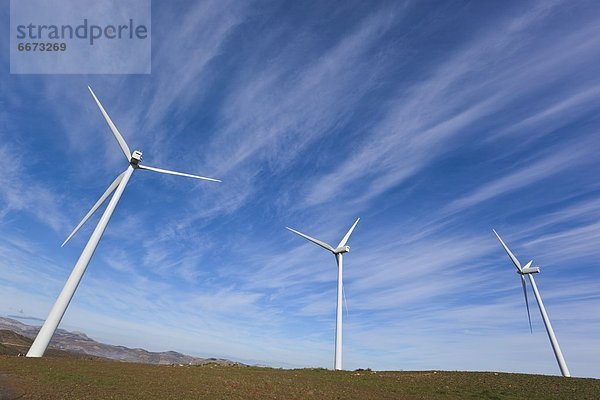 Windturbine  Windrad  Windräder  nahe  Energie  energiegeladen  Produktion  Erneuerbare Energie  Alternative Energie  Alternativenergie  Elektrische Energie  Spanien