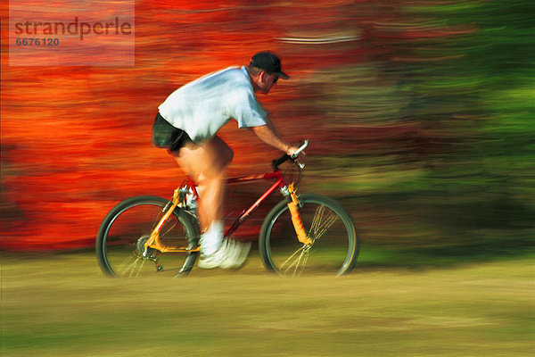 Man Fahrradfahren