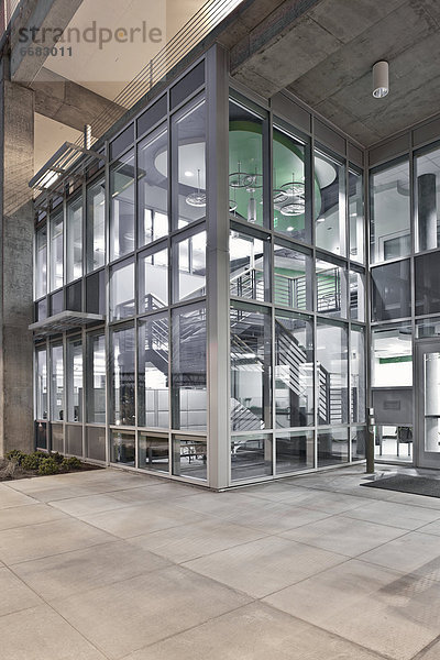 Glas  Gebäude  frontal  Büro