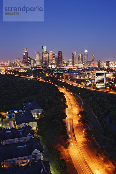 Großstadt Beleuchtung Licht Innenstadt Abenddämmerung Houston