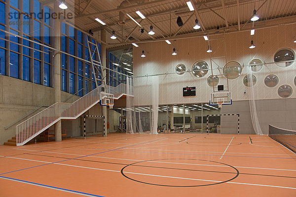 modern  Innenaufnahme  Verein  Sport  Universität