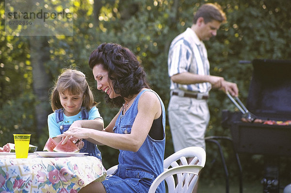 Picknick  Wassermelone  Tochter  essen  essend  isst  Mutter - Mensch