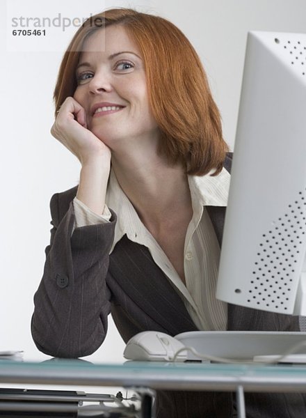 Frau  Computer  lächeln  Business