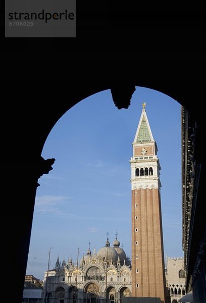 Heiligtum  Kirchturm  Basilika  Italien  Venedig