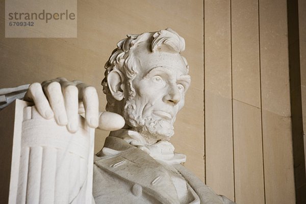 Denkmal  Vereinigte Staaten von Amerika  USA  hoch  oben  nahe  Detail  Details  Ausschnitt  Ausschnitte  Washington DC  Hauptstadt  Lincoln