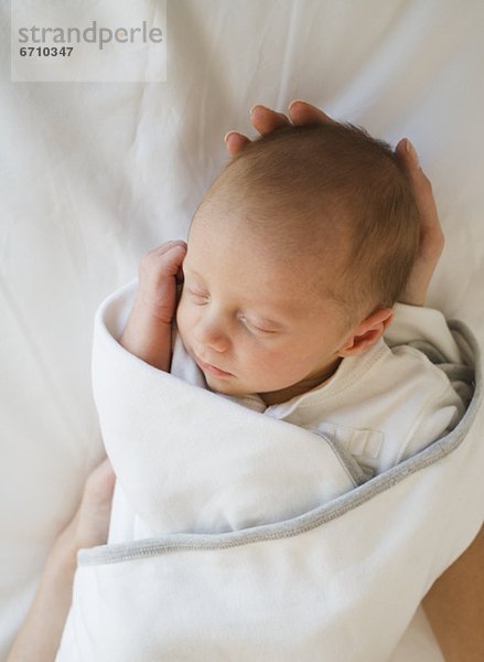 hoch  oben  nahe  Neugeborenes  neugeboren  Neugeborene  schlafen  Baby