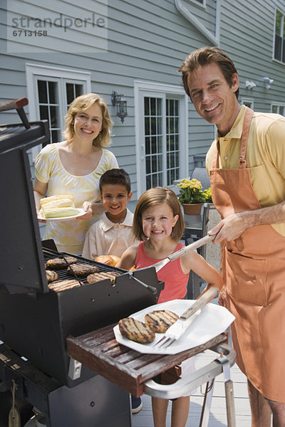 Terrasse  grillen  grillend  grillt