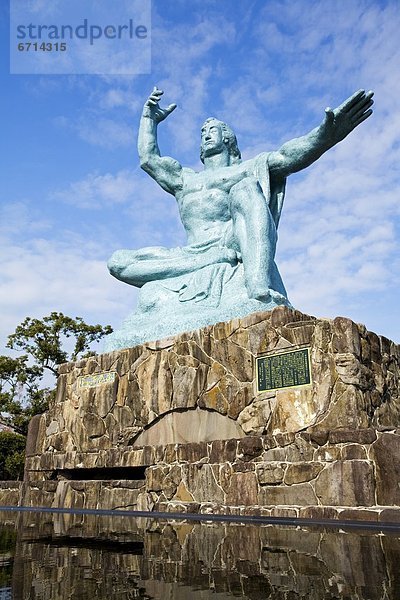 Ruhe  Statue