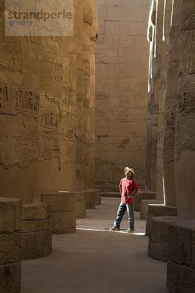 stehend  Mann  Karnak