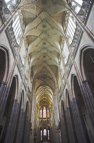 Prag  Hauptstadt  Kathedrale  Heiligtum  Biegung  Biegungen  Kurve  Kurven  gewölbt  Bogen  gebogen  Gotik  Decke