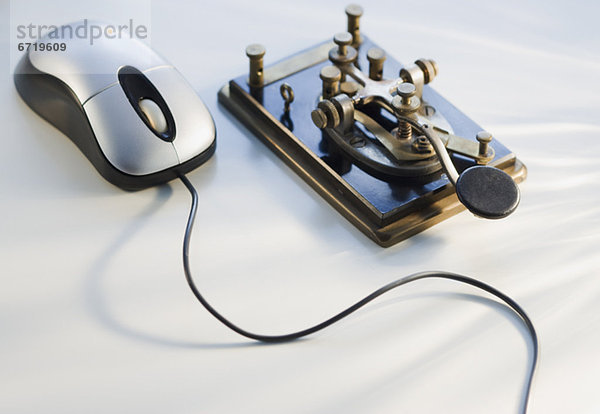 Antiquität Computermaus Maus computer mouse Schlüssel Telegraf